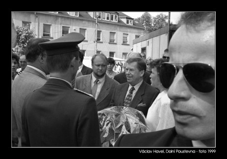 Havel-Václav-1999-09.jpg