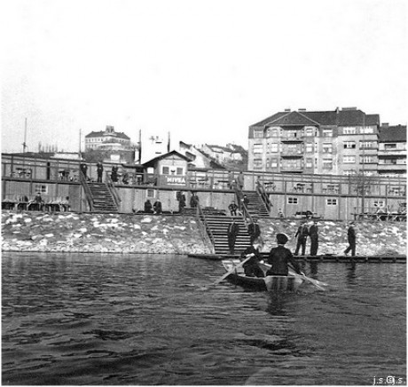 1940 výcvik přístavní policie v Podolské plovárně 2