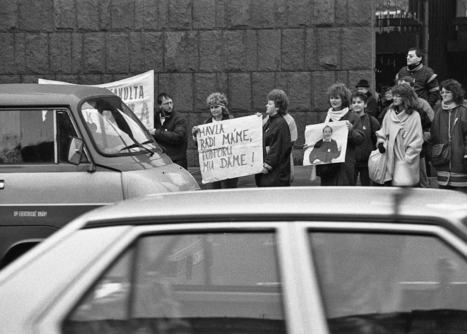 Havel-na-Hrad-1989-10.jpg