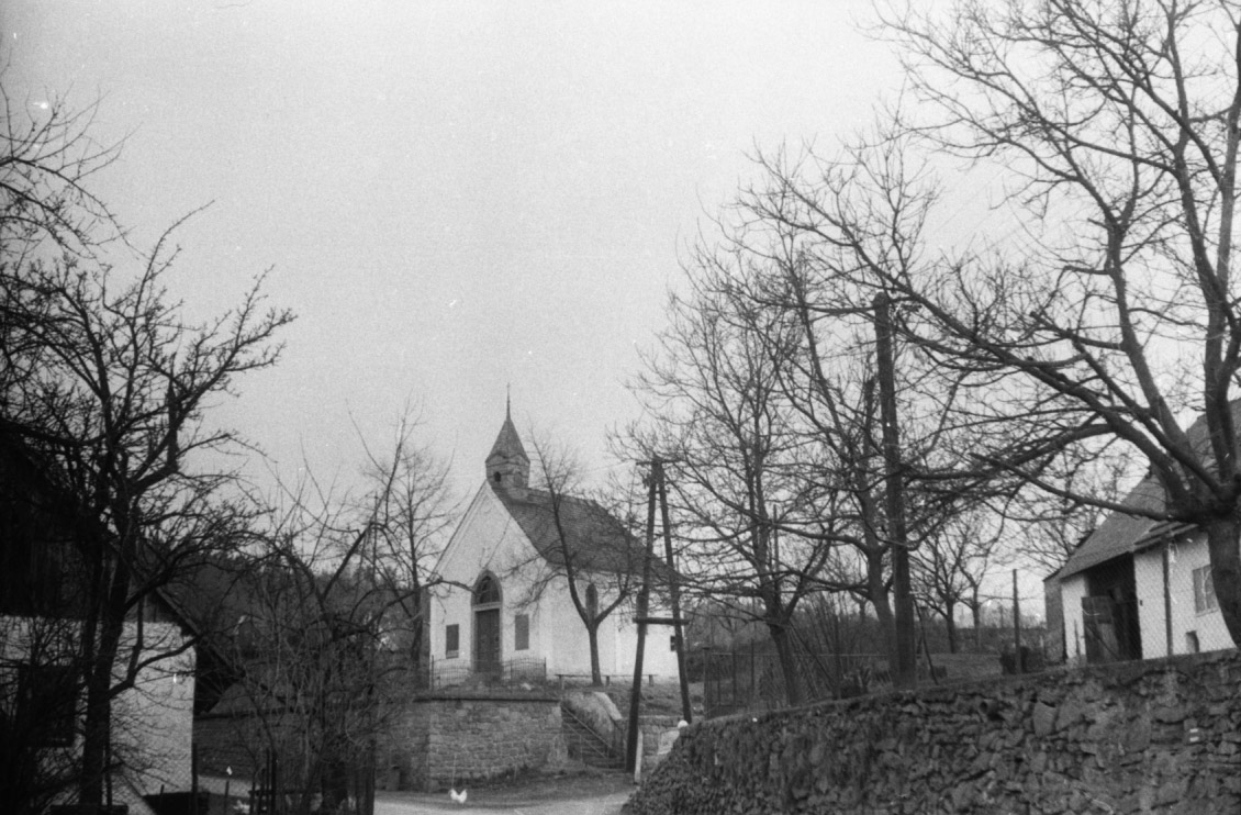 1974-Sušice-035-kaplička