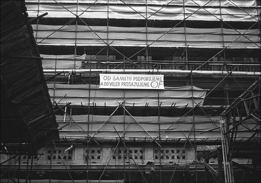 Praha-volby-1990-12.jpg