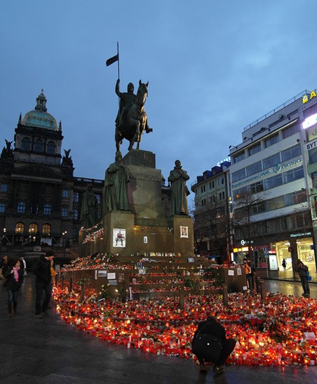 Václavské náměstí - svíčky pro Václava Havla